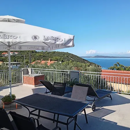 Olive Garden Hébergement de vacances Savar